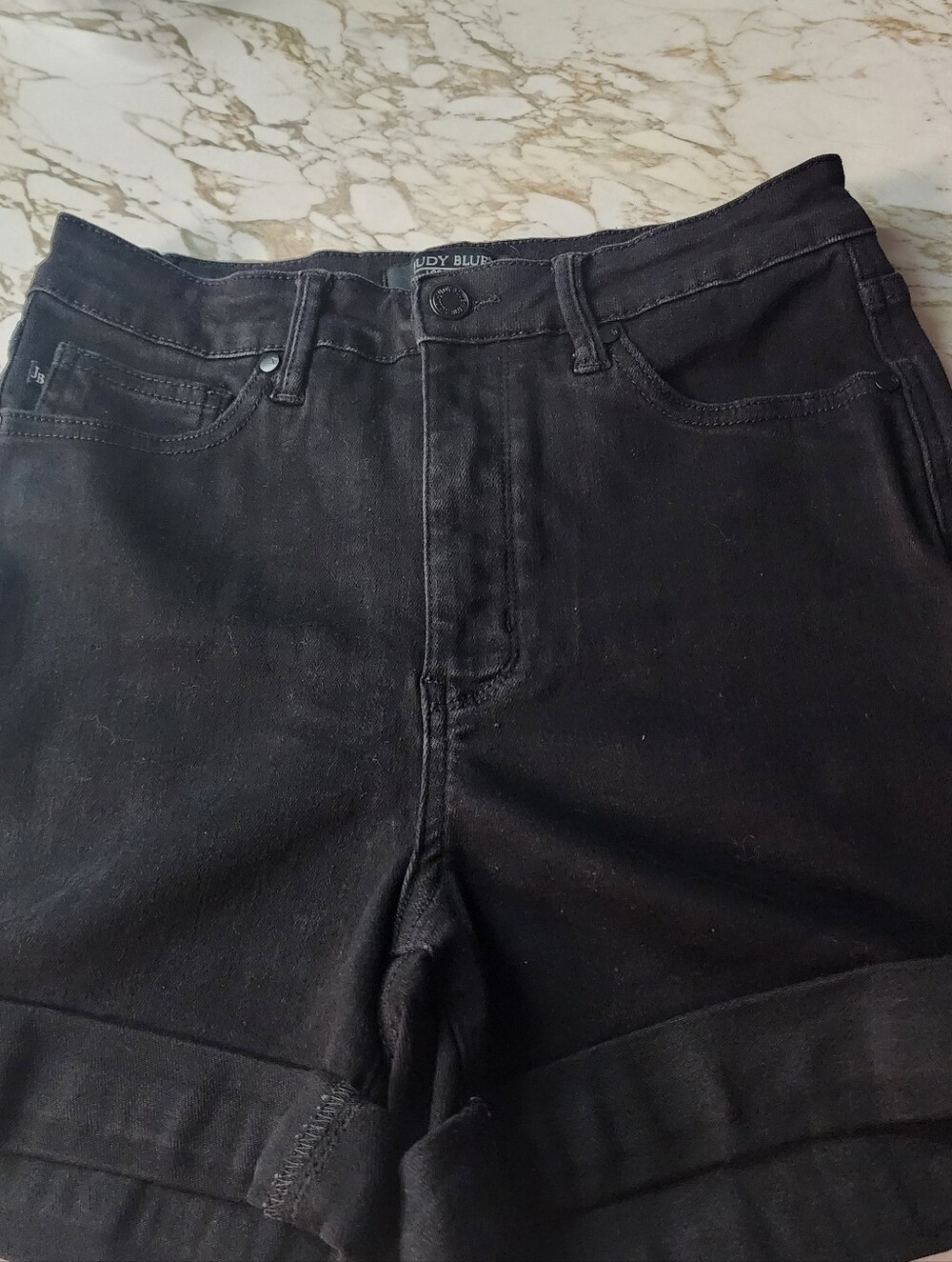 Judy Blue Sz Lg. Blk. Denim Shorts